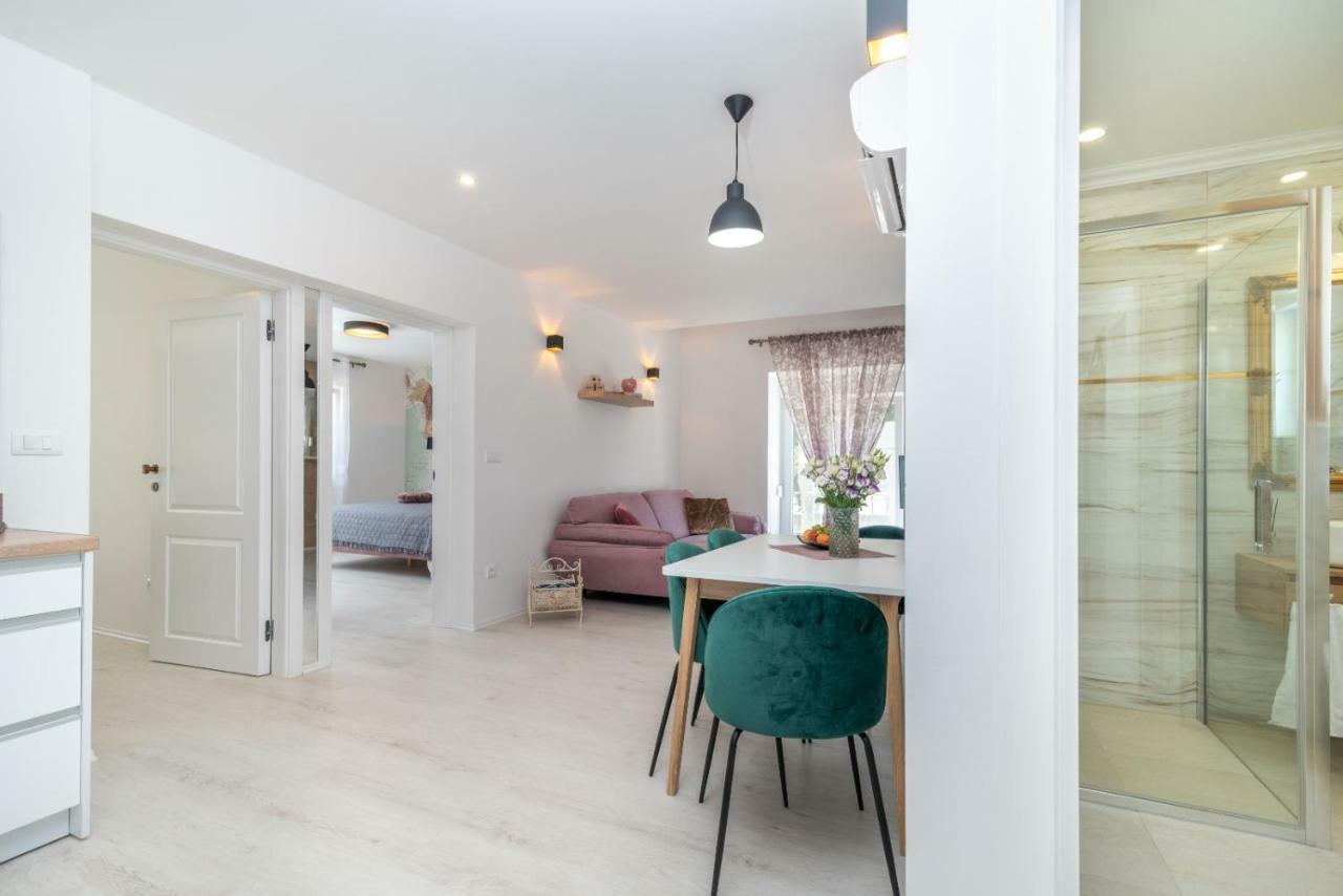 Apartment Aron Трогір Екстер'єр фото
