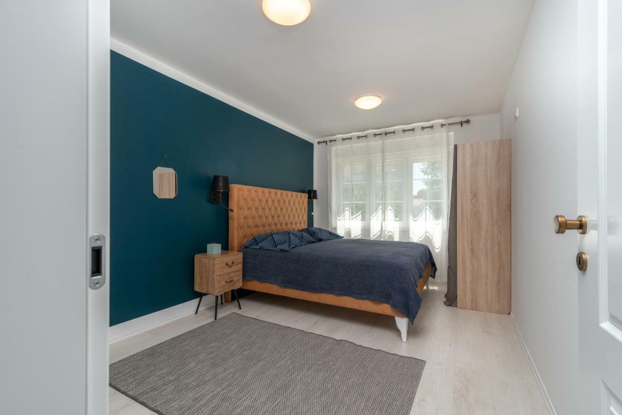 Apartment Aron Трогір Екстер'єр фото