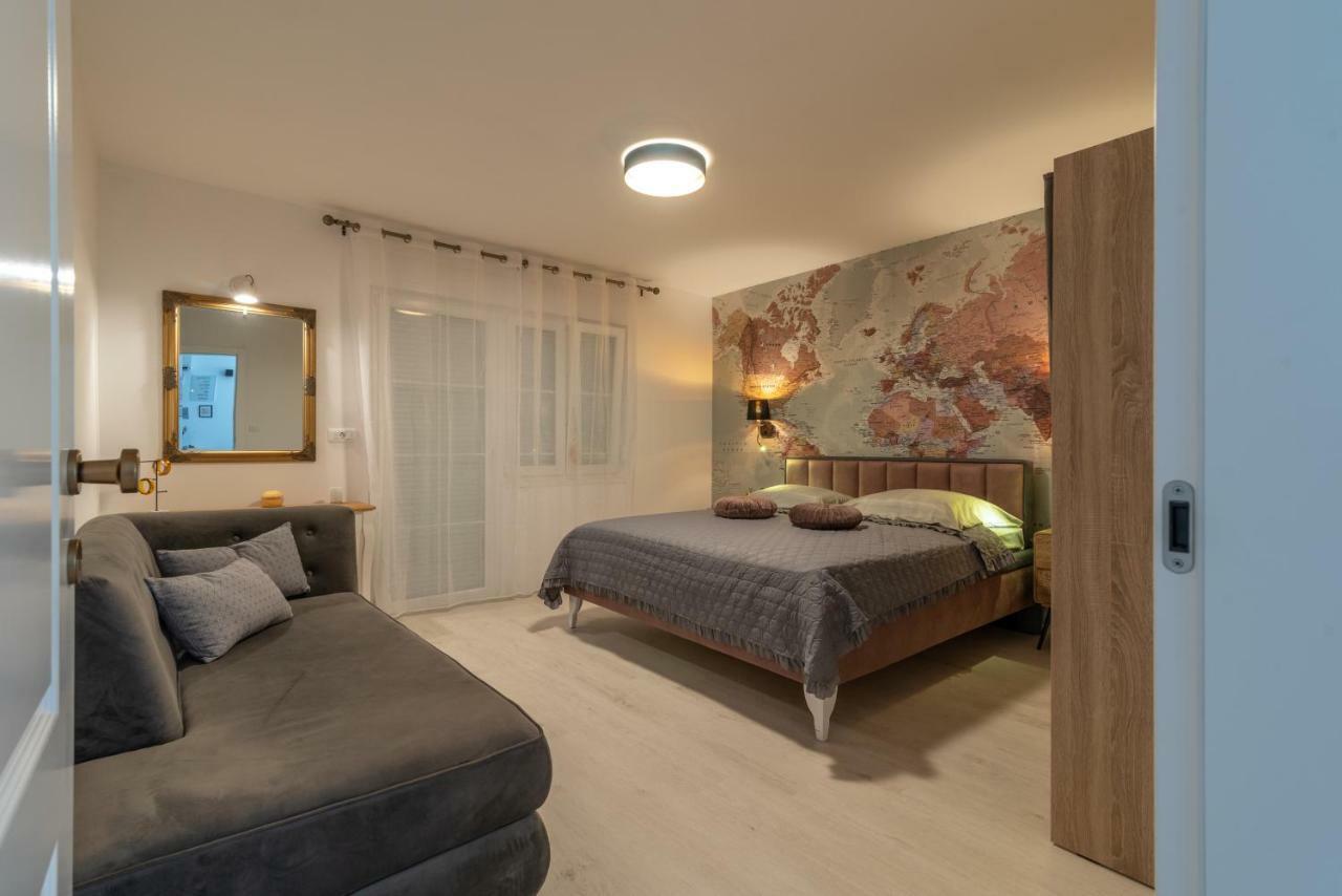 Apartment Aron Трогір Екстер'єр фото